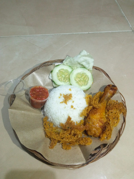 GBK (Geprek Bakar Kremes) 