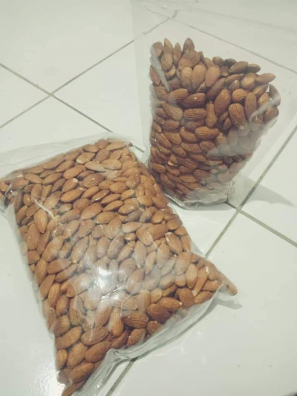 Ceker mercon dan aneka makanan ringan