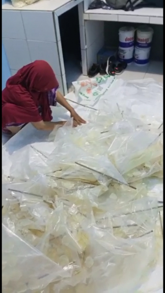 Keripiki kaca dan makanan ringan