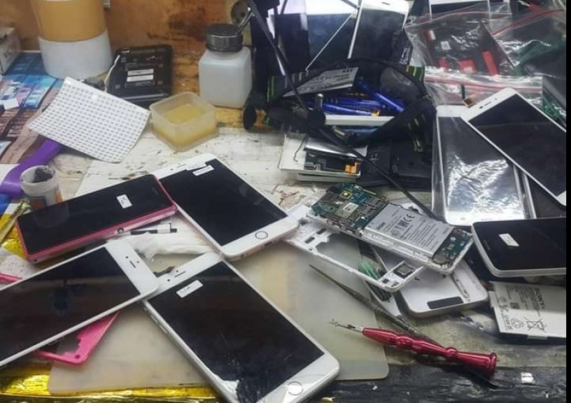 Servis elektronik dan lainya