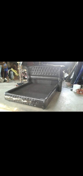 Dipan dan spring bed