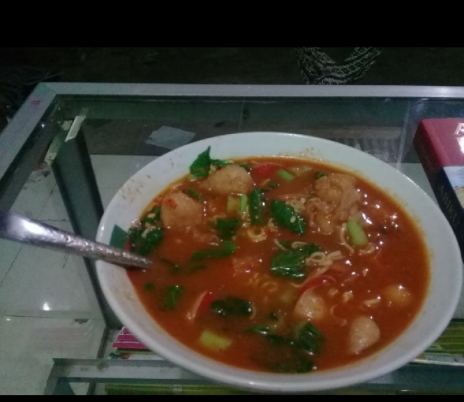 vocher kuota dan warung jajanan 