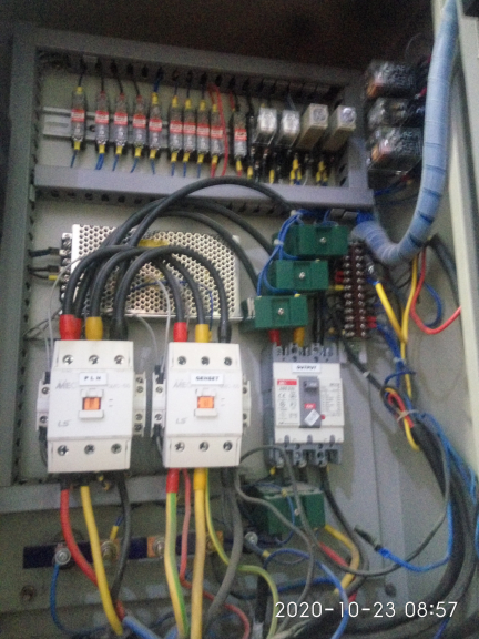 Service dan perbaikan panel listrik