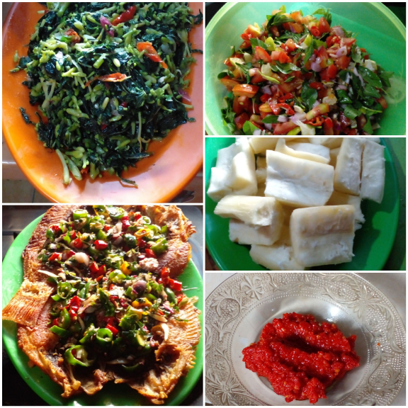 Nasi merah,ikan nila bumbu rias d rumpu rampe ongsengan bunga paya