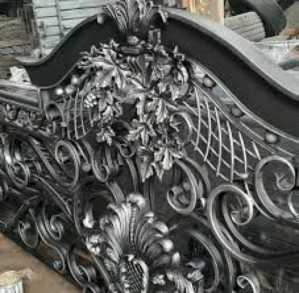 PAGAR ORNAMEN KLASIK