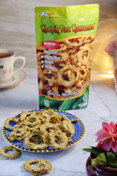 Keripik pare kameumeut