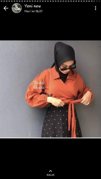 Pakaian, hijab, masker, dll