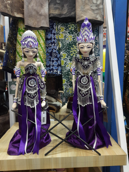 Macam² souvenir rama sinta 