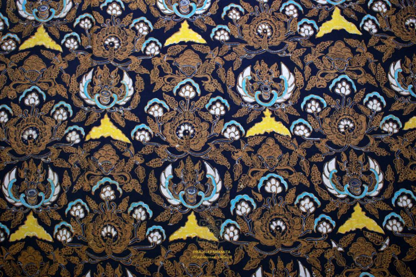Kain Batik Tulis Tradisional Indonesia Motif Sekar Mega Pancawarna