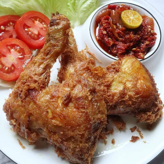 Ayam utuh Goreng kremes