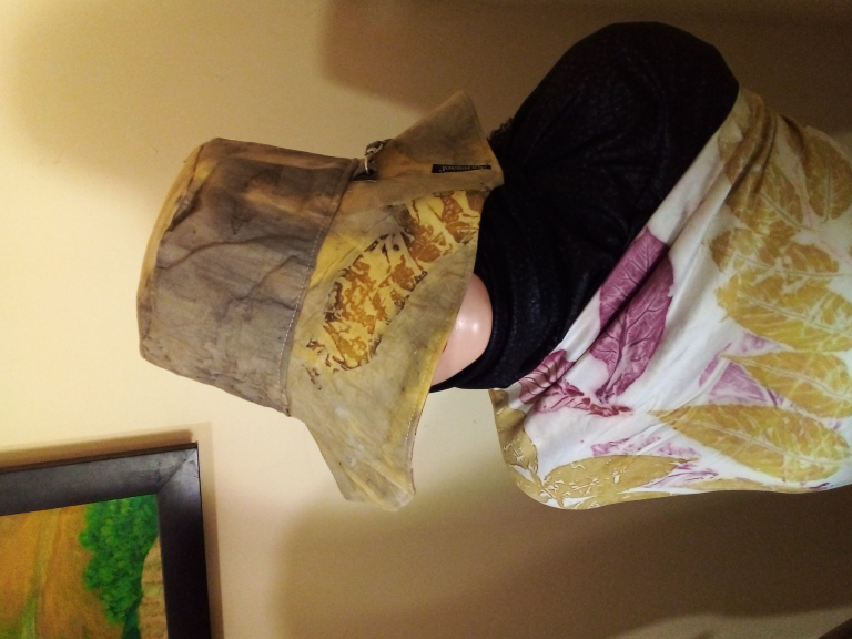 Topi two motif eco print