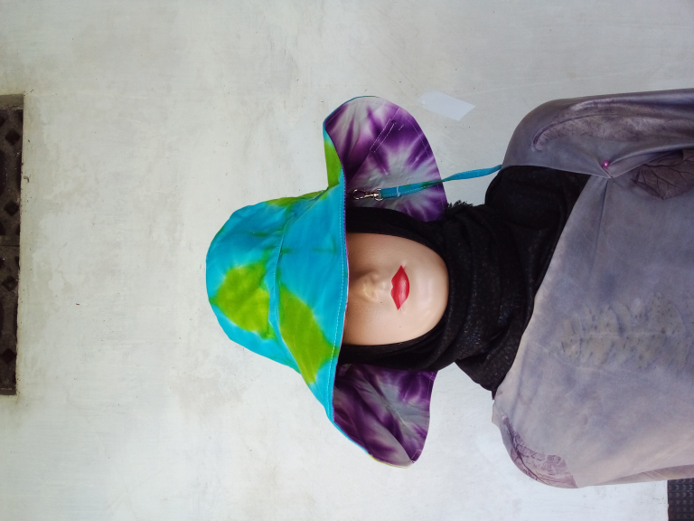 Topi two motif eco print