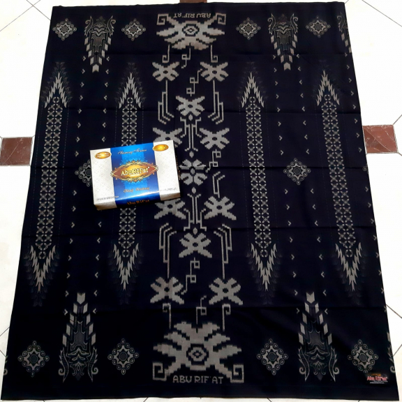 Sarung ABU RIFAT KEMBANG