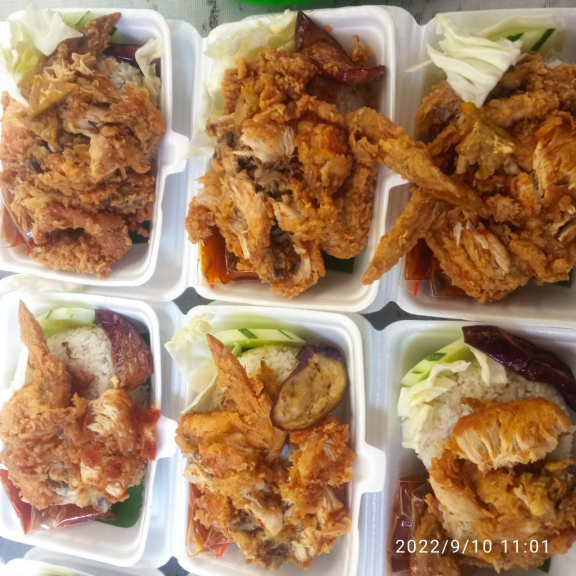 Ayam Geprek Bundo Liza 