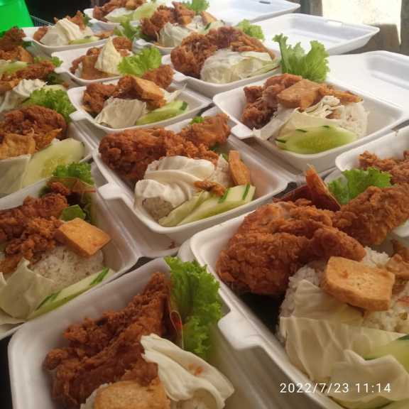 Ayam Geprek Bundo Liza 