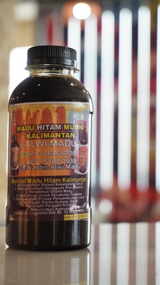 Madu Hitam Murni Kalimantan (Alwi Madu)