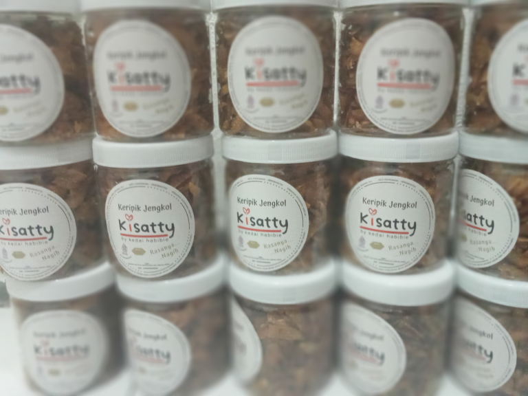 Keripik jengkol KISATTY