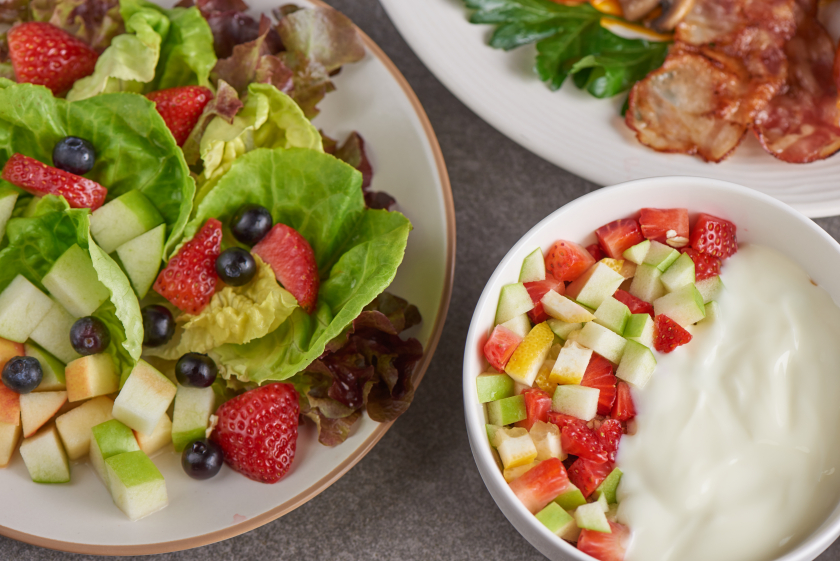 Salad Buah VS Salad Sayur Mana yang Lebih Sehat
