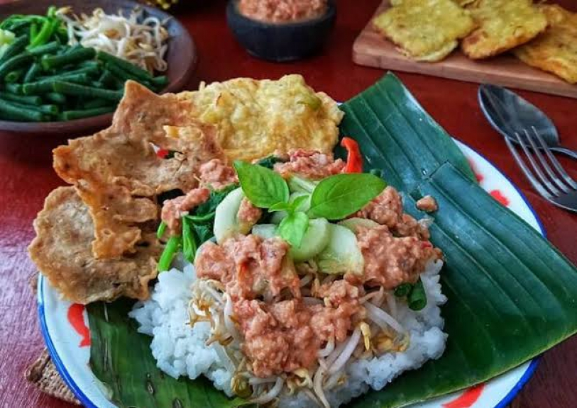 Nasi Pecel Tumpeng Nasi Rawon
