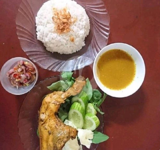 Paha Ayam betutu 