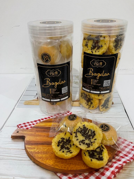 Bagelan dan nastar klepon