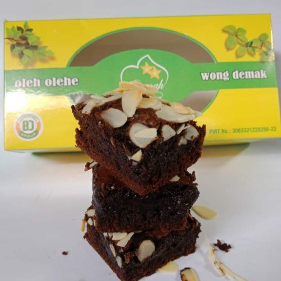 Brownies belimbing