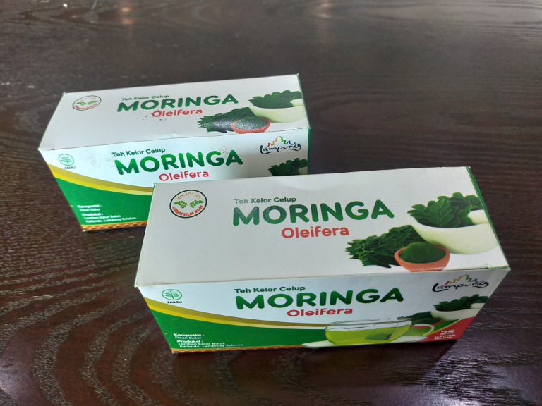 Teh Kelor Celup - Moringa Oleifera