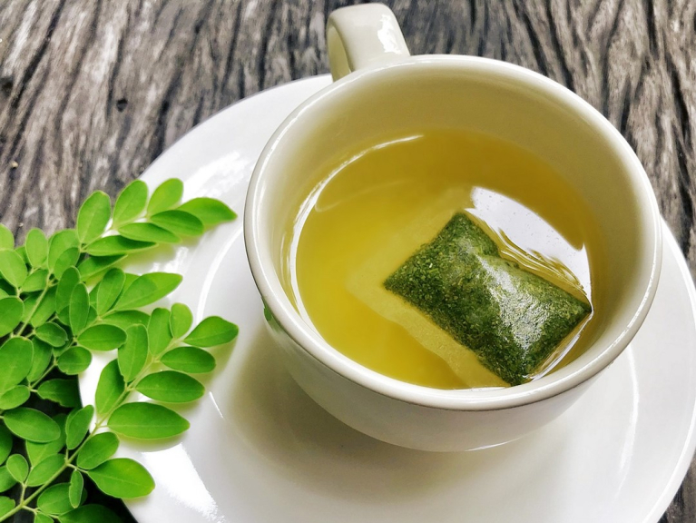 Teh Kelor Celup - Moringa Oleifera