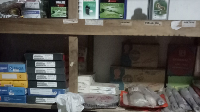 Sparepart sepeda motor